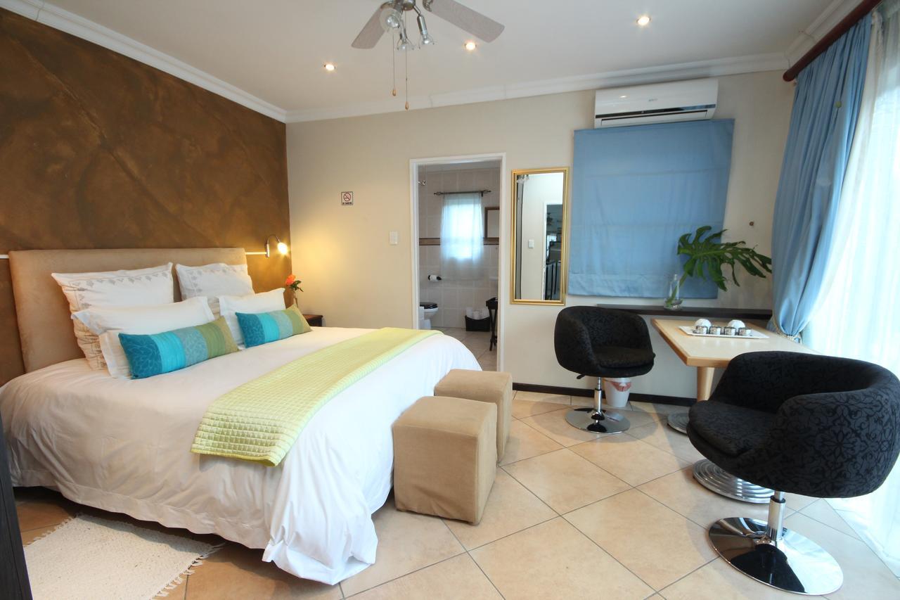 Lumley'S Place Guesthouse Pniel エクステリア 写真